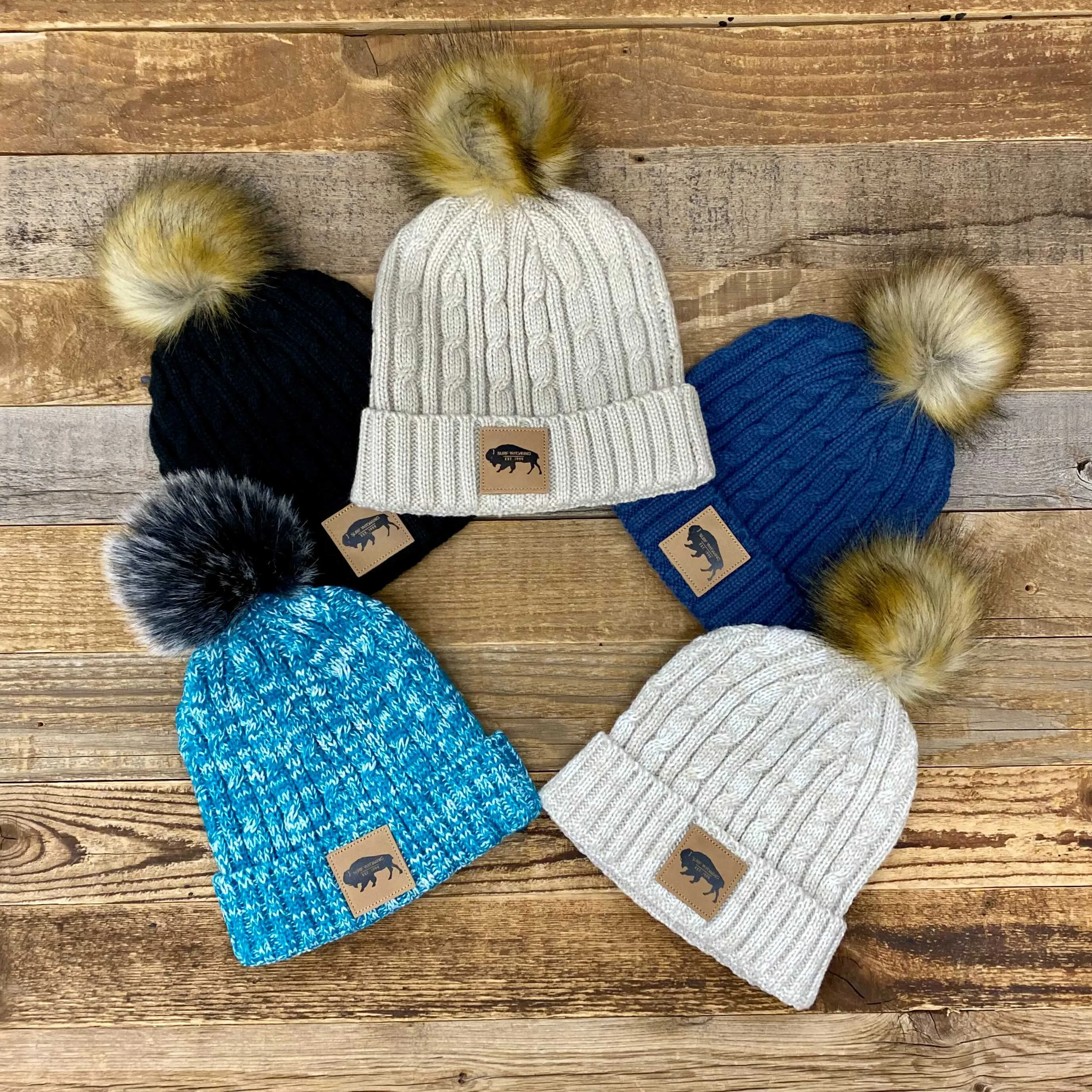 Surf Wyoming® Tobaggan Pom •  Royal
